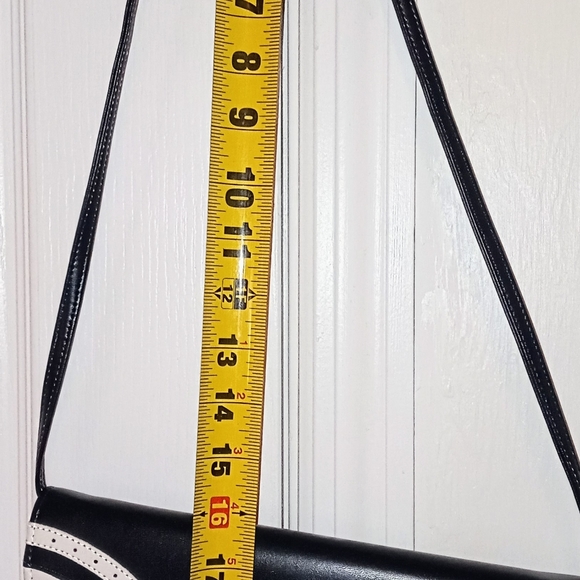 PURSE - Picture 5 of 10